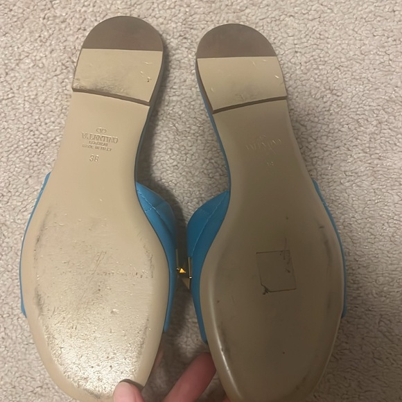 VALENTINO Rockstud flat slide sandal. Leather. AUTHENTIC - Picture 6 of 8